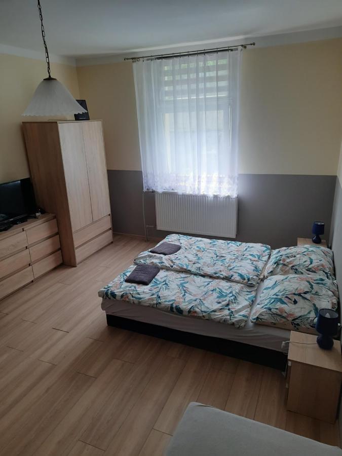 Biala Prudnicka Gosciniec W Starym Mlynie酒店 外观 照片